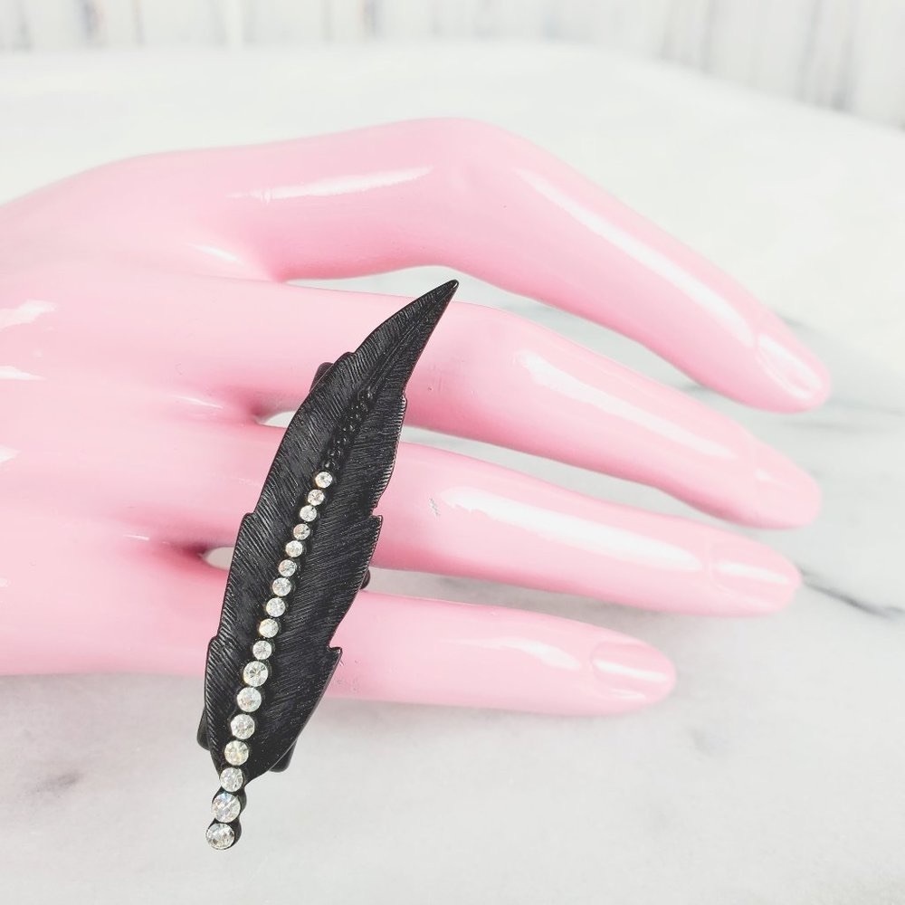 Black Leaf with‎ Crystals Two Finger Ring
